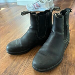 Blundstones Girlfriend style